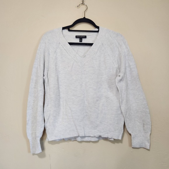 Banana Republic Sweaters - Banana Republic‎ Gray Vneck Sweater Womens Size M